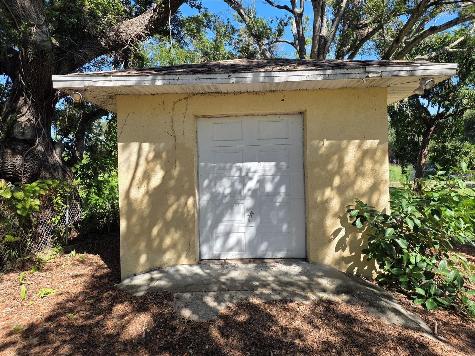 Exterior Shed Storage View - 210 12TH ST W, PALMETTO