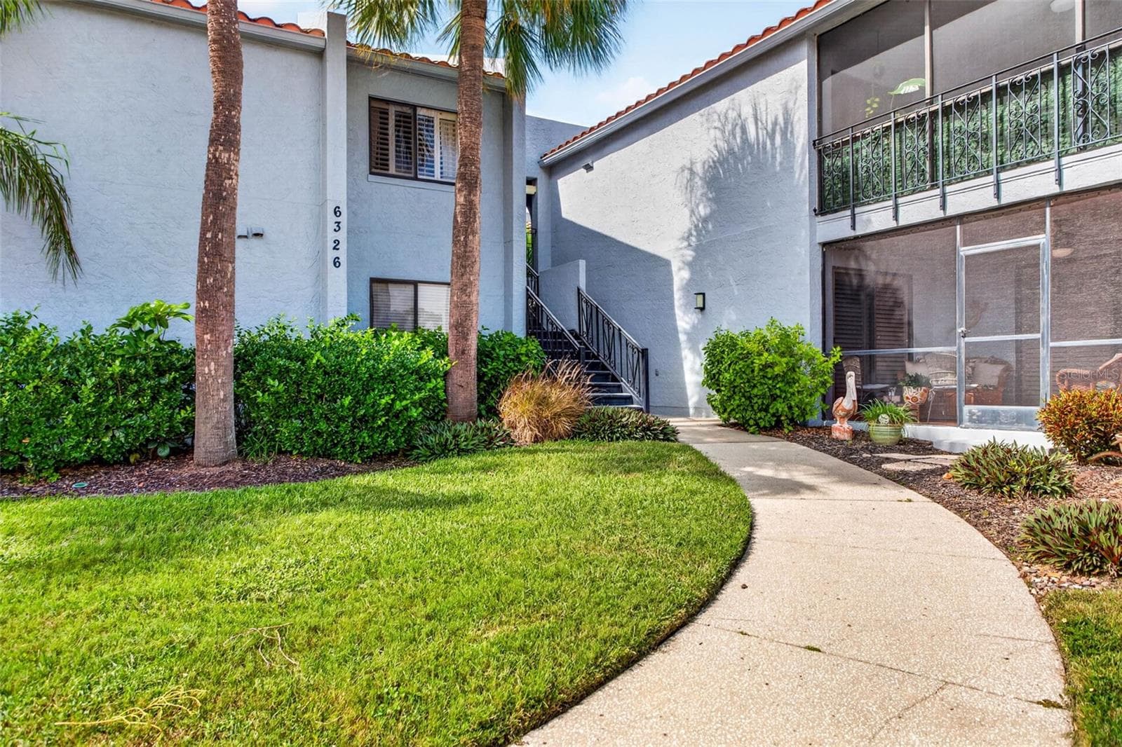 Condominium at 6326 GRAND BAHAMA CIR #F, TAMPA, photo 2 of 34