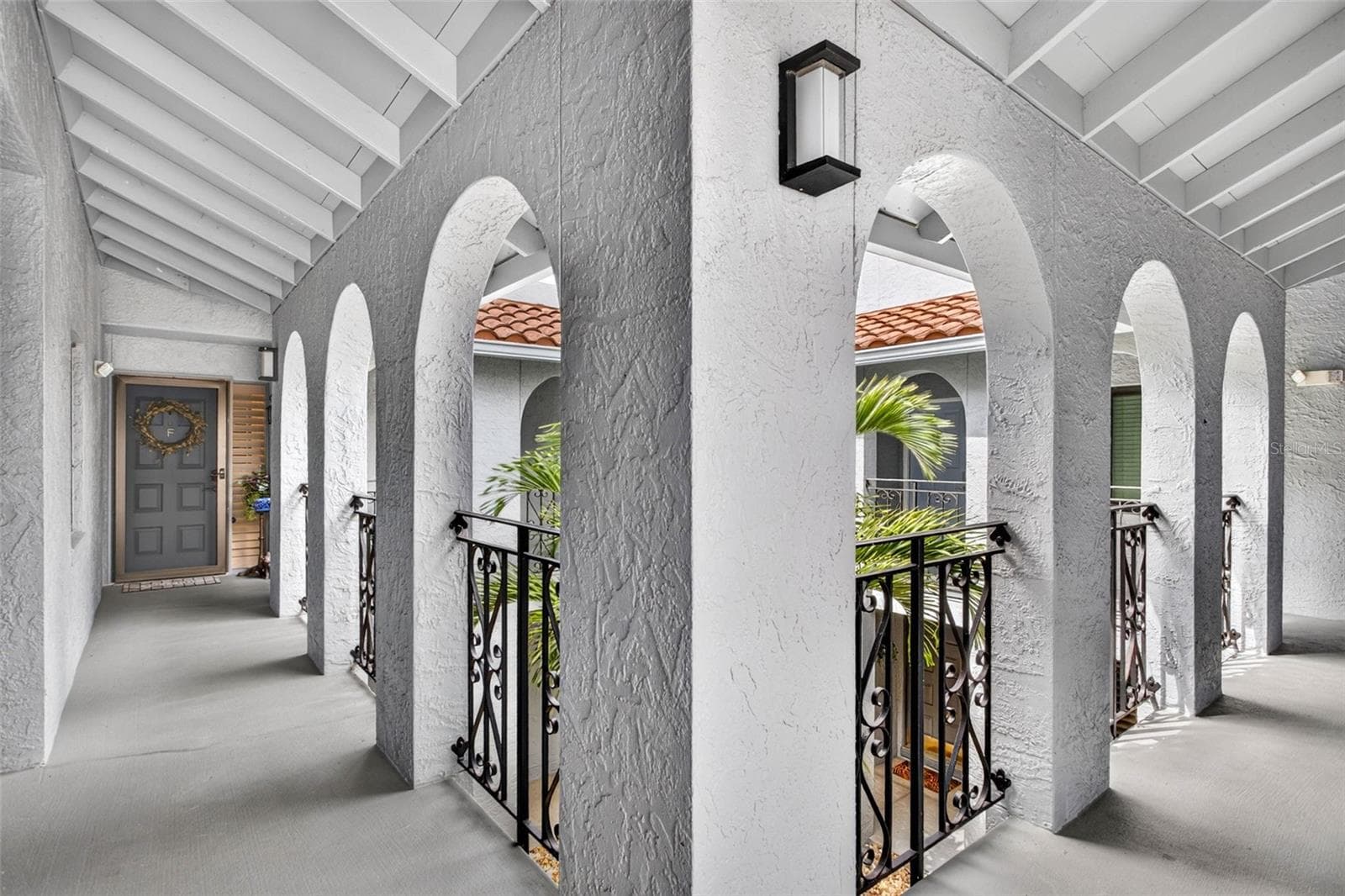 Condominium at 6326 GRAND BAHAMA CIR #F, TAMPA, photo 3 of 34