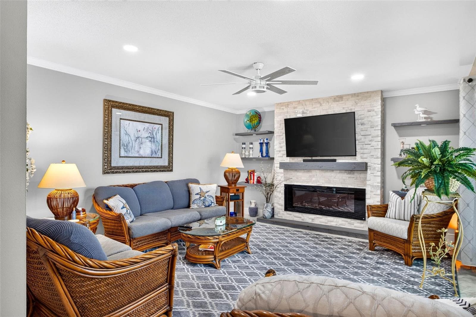 Condominium at 6326 GRAND BAHAMA CIR #F, TAMPA, photo 13 of 34