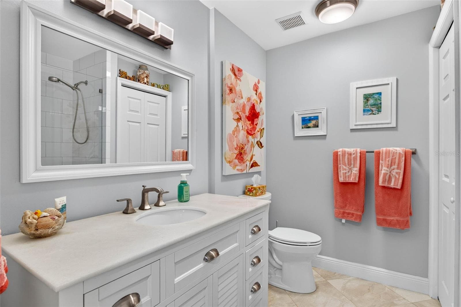 Condominium at 6326 GRAND BAHAMA CIR #F, TAMPA, photo 23 of 34