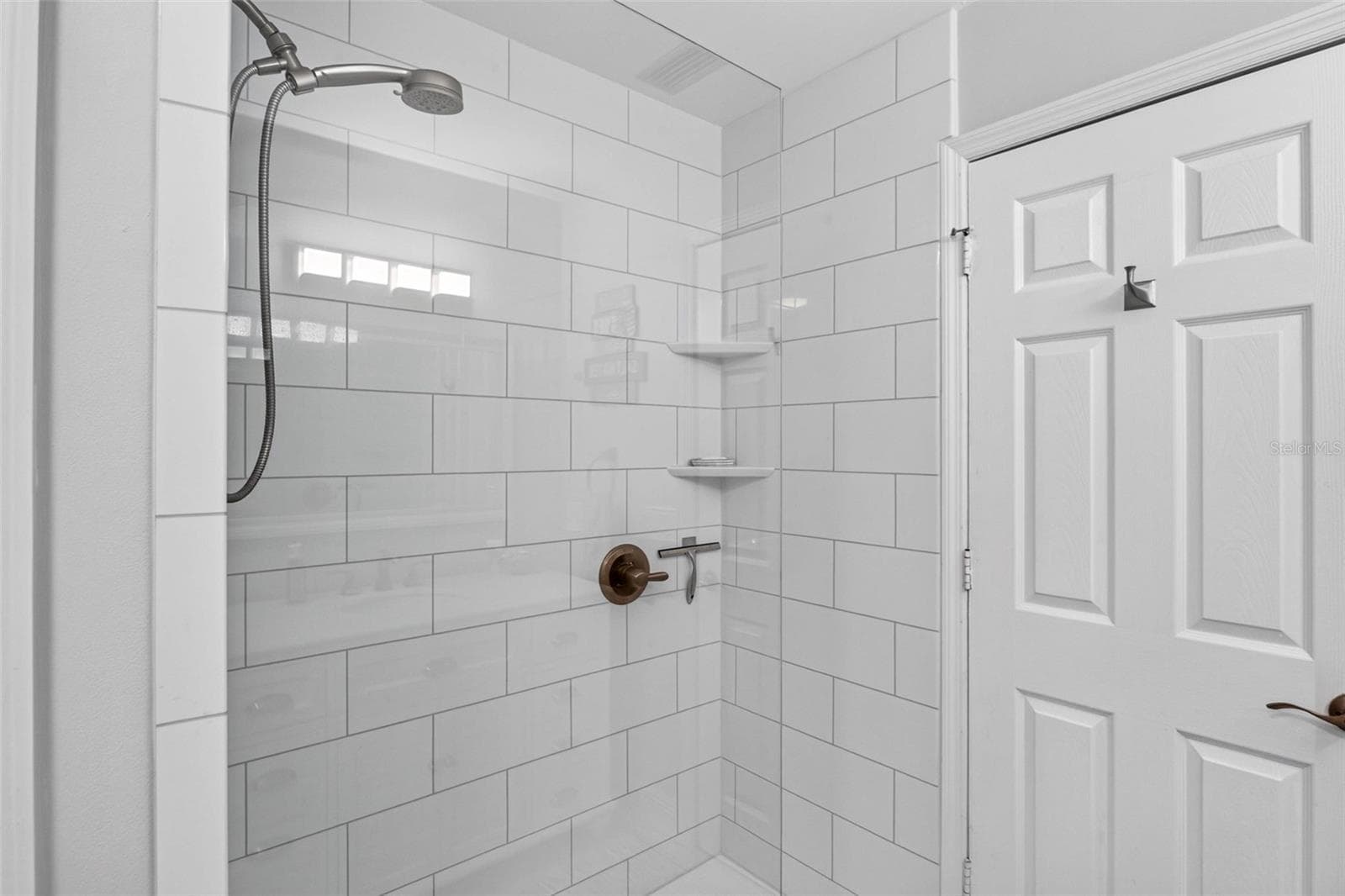 Condominium at 6326 GRAND BAHAMA CIR #F, TAMPA, photo 24 of 34