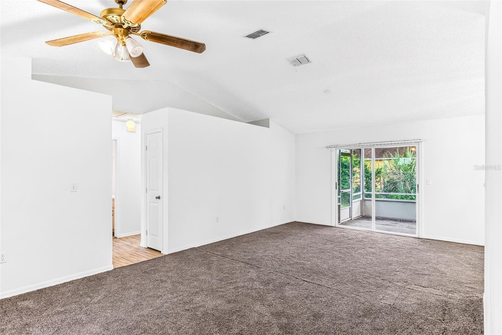 Single Family Residence at 602 CARIBOU CT, POINCIANA, photo 6 of 34