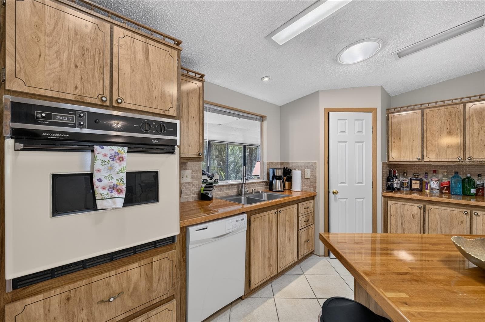 Manufactured Home at 718 ORCHID ST, LADY LAKE, photo 14 of 48