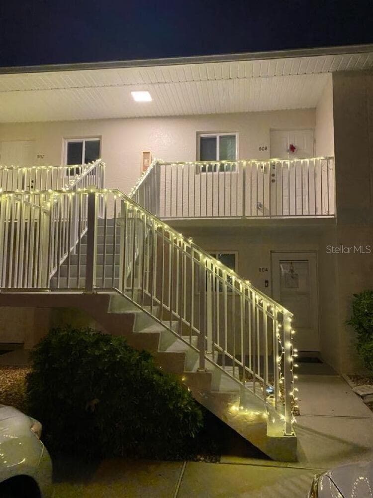 Condominium at 12538 SW KINGSWAY CIR #908, LAKE SUZY, photo 9 of 100
