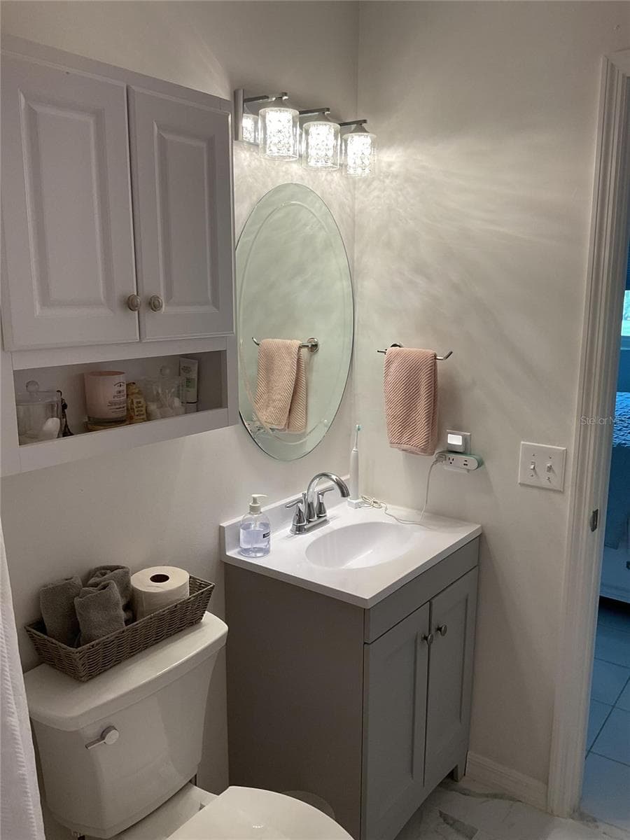 Condominium at 12538 SW KINGSWAY CIR #908, LAKE SUZY, photo 66 of 100