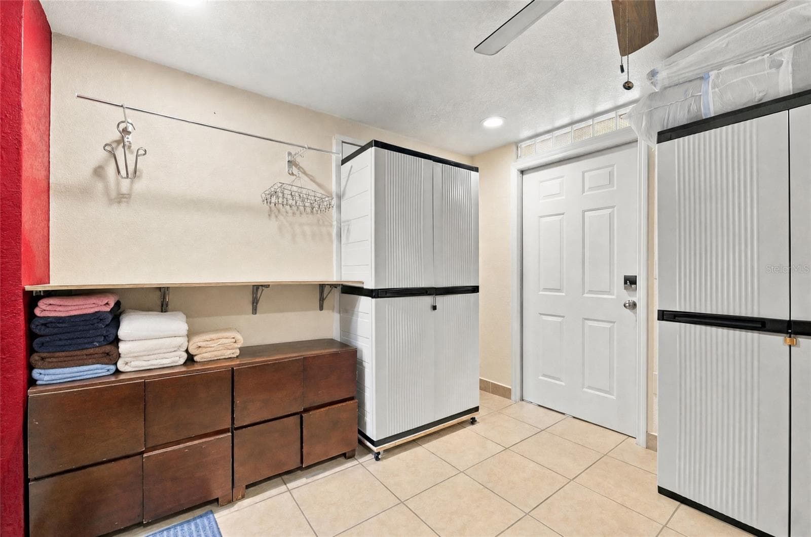 Single Family Residence at 1508 W KNOLLWOOD ST, TAMPA, photo 25 of 58