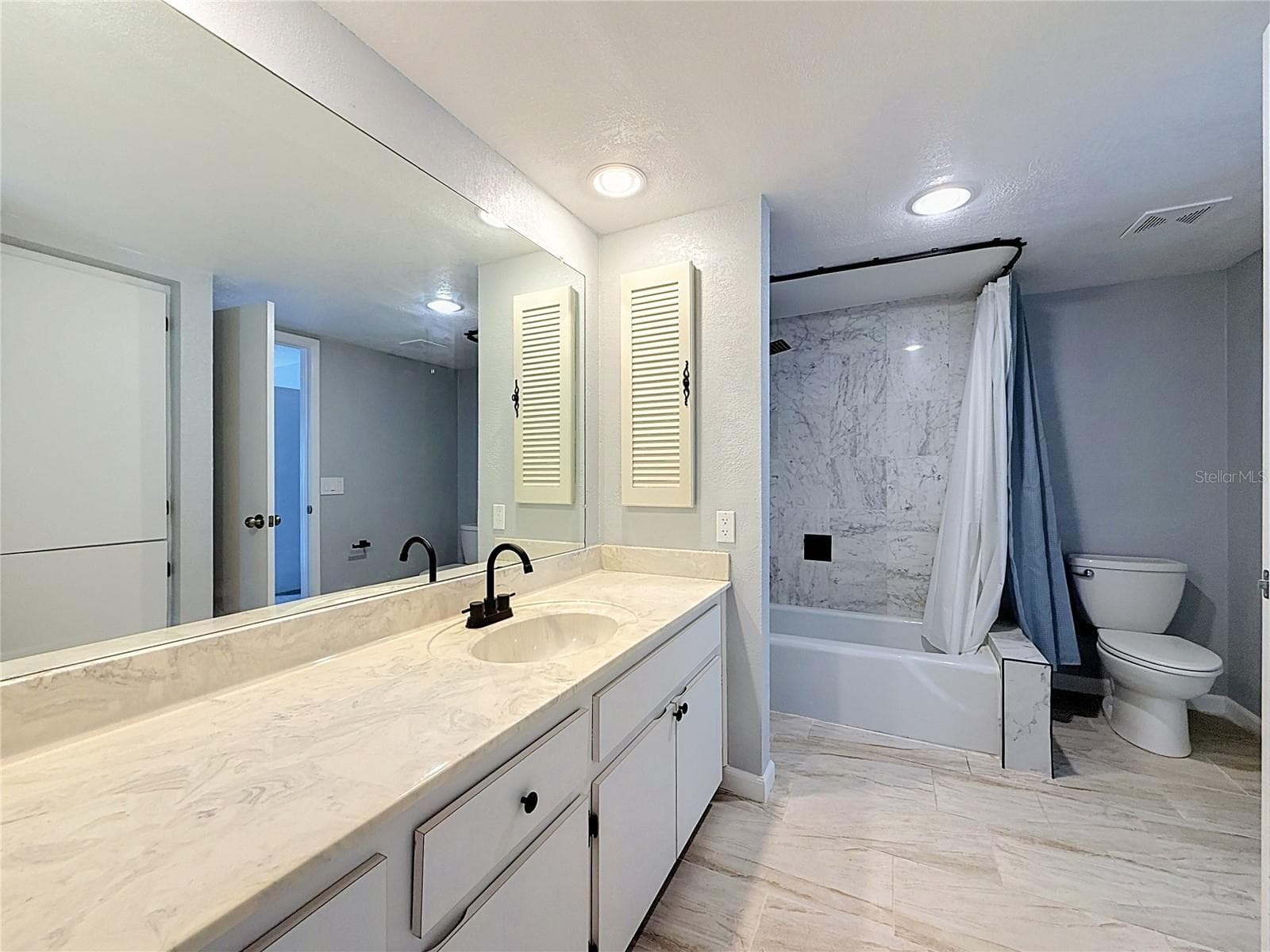 Primary bath - 225 COUNTRY CLUB DR #E252, LARGO