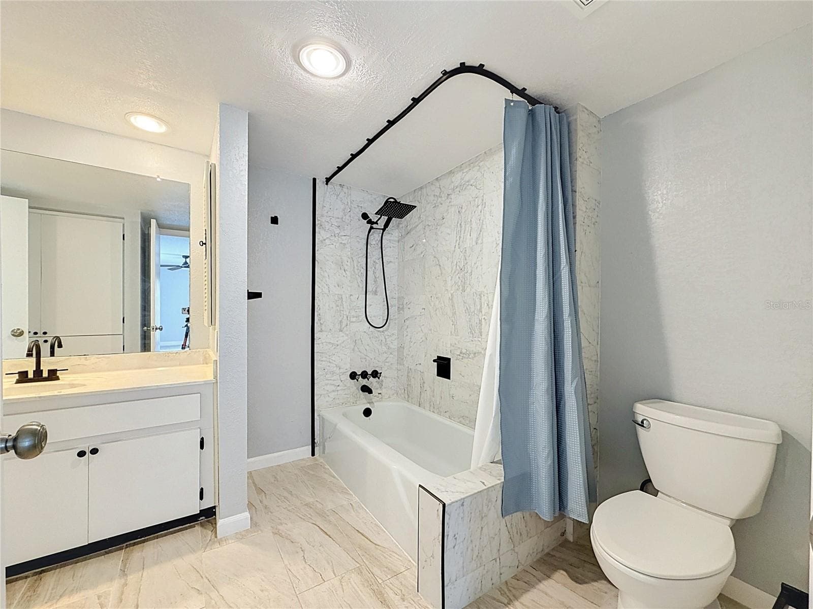 Update bath with Shower and Tub - 225 COUNTRY CLUB DR #E252, LARGO