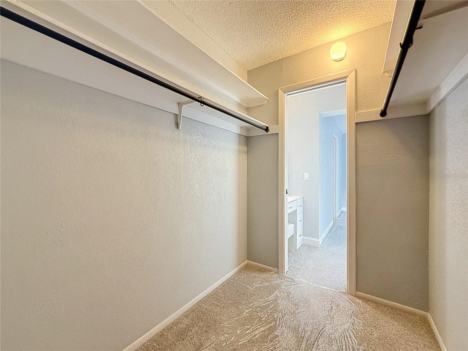 Spacious Walk-in closet - 225 COUNTRY CLUB DR #E252, LARGO