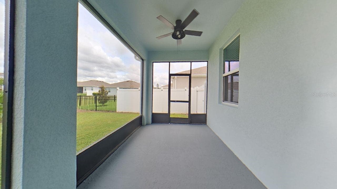 Lanai - 13413 GOLDEN LIME AVE, SPRING HILL