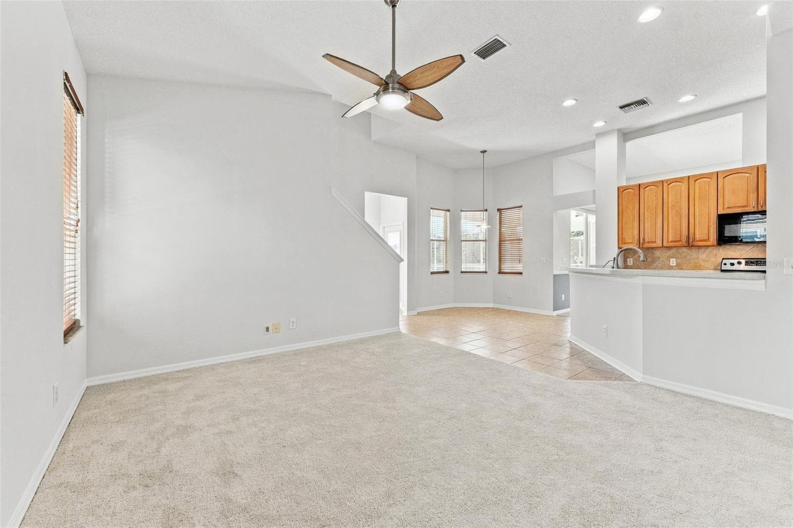 Single Family Residence at 11617 GROVE ARCADE DR, RIVERVIEW, photo 17 of 50