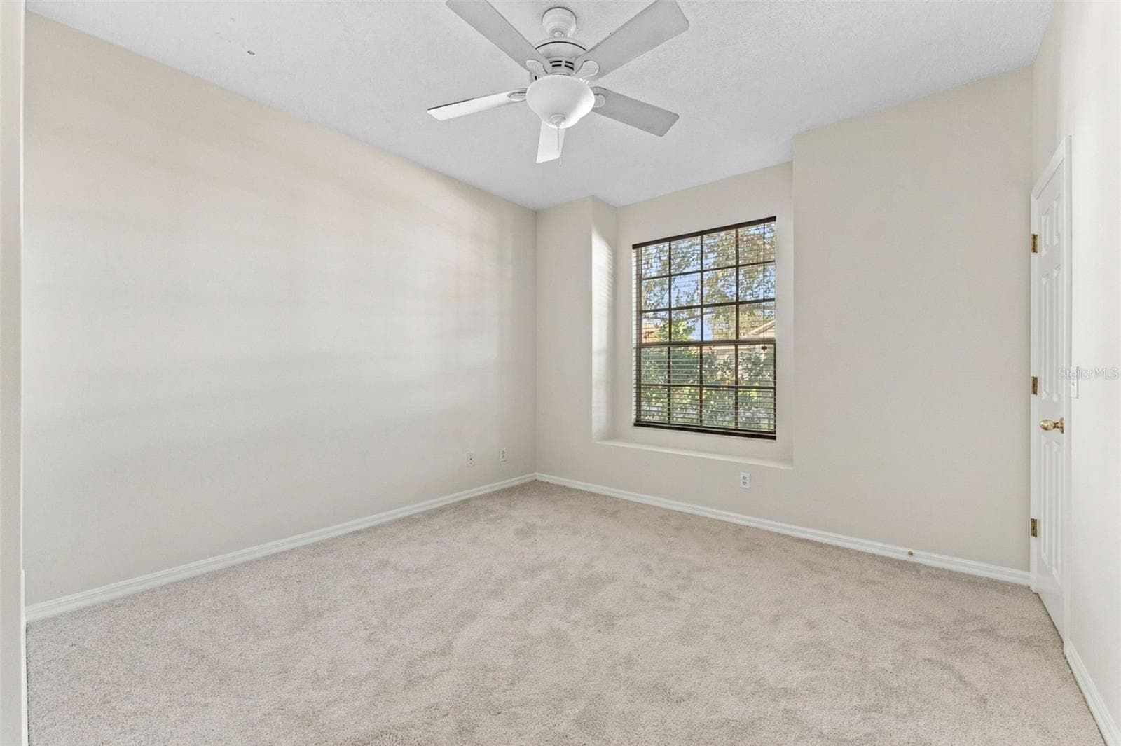 Single Family Residence at 11617 GROVE ARCADE DR, RIVERVIEW, photo 27 of 50