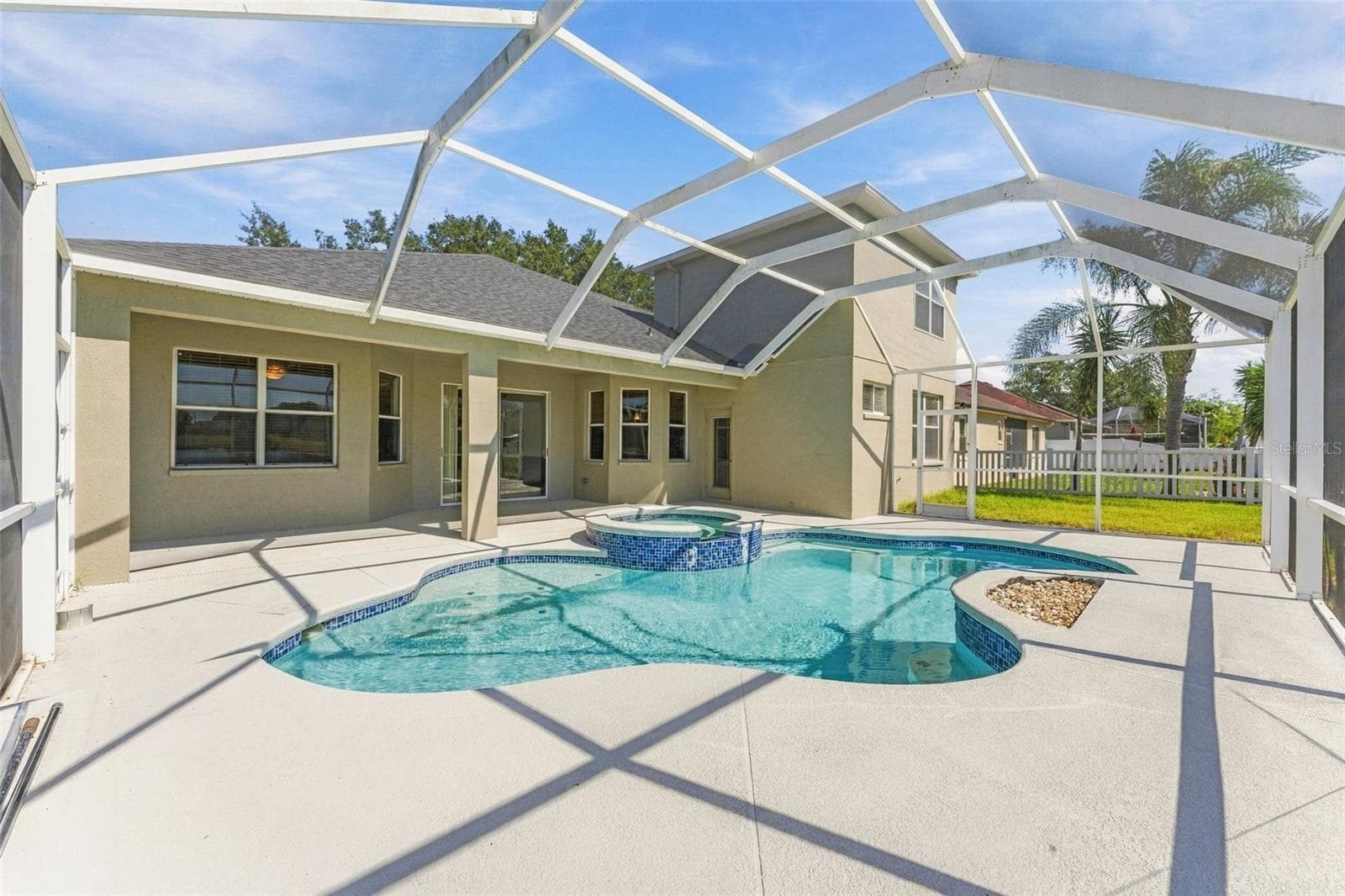 Single Family Residence at 11617 GROVE ARCADE DR, RIVERVIEW, photo 38 of 50