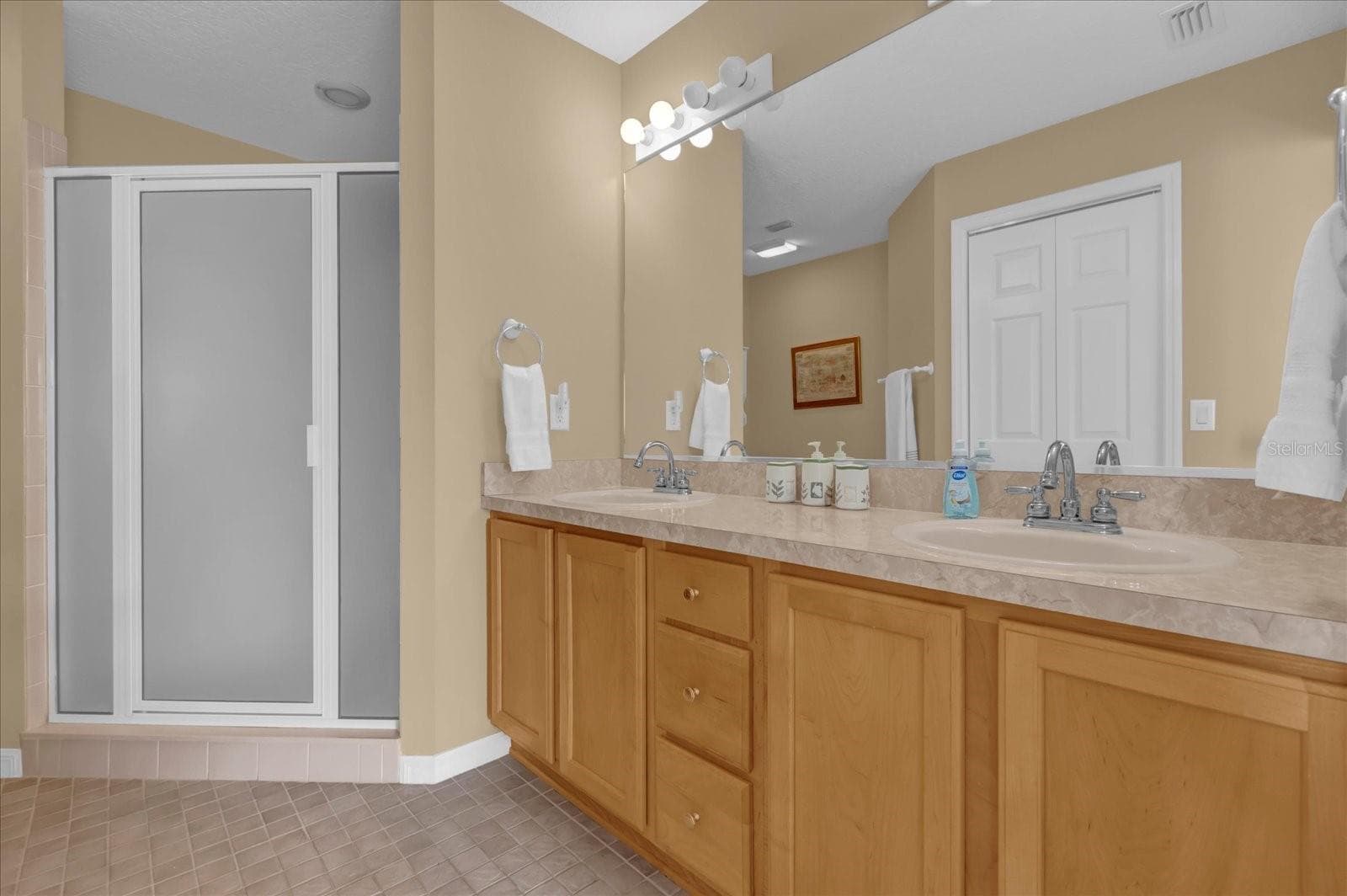 Single Family Residence at 2409 TAMARINDO DR, THE VILLAGES, photo 27 of 40