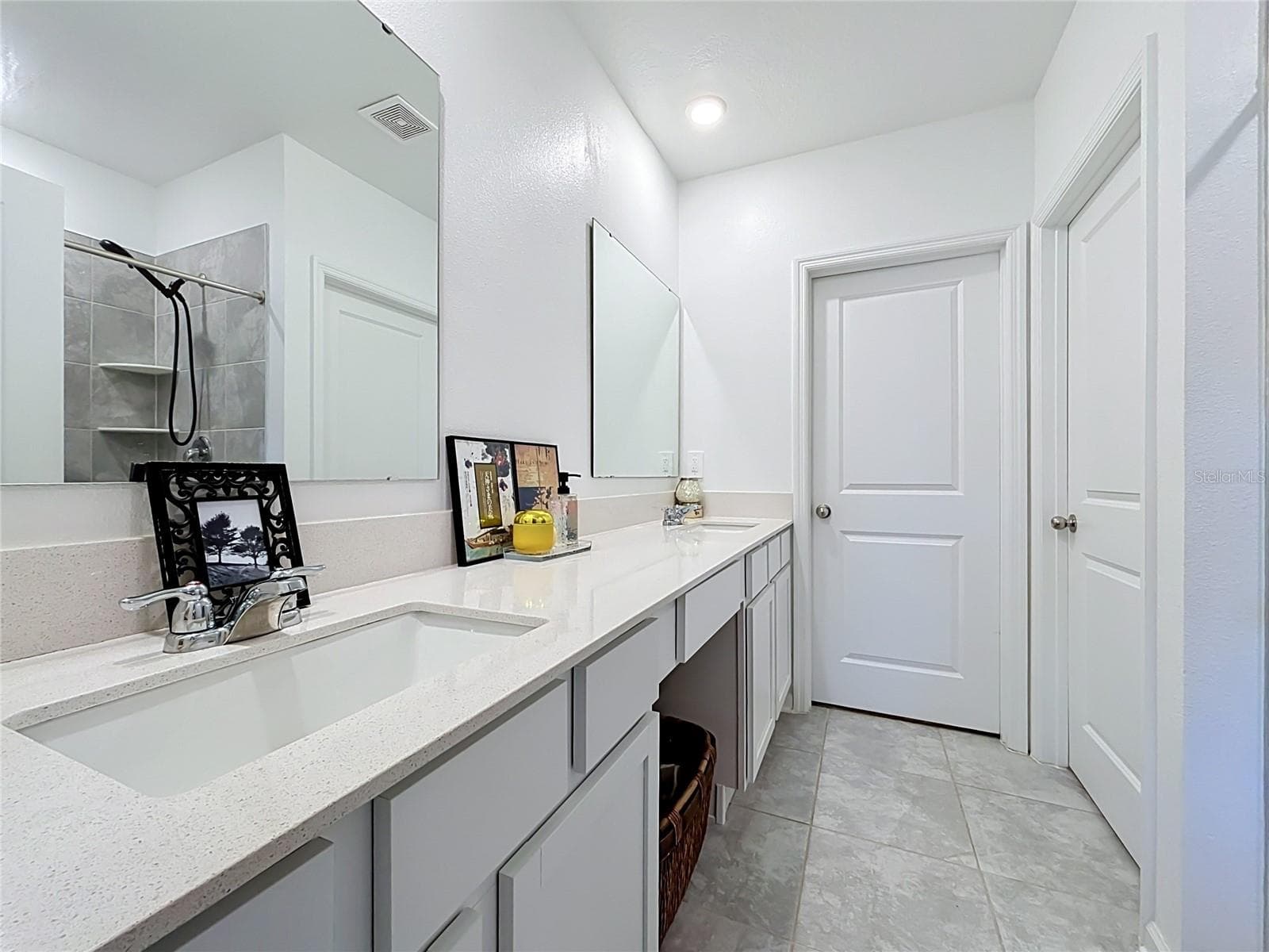 Single Family Residence at 4229 TWISTED TWIG BND, KISSIMMEE, photo 17 of 41