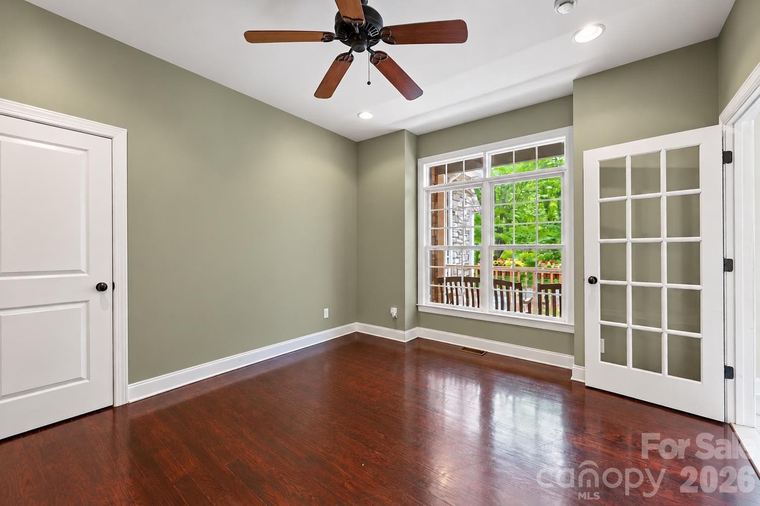 Single Family Residence at 314 Woodland Drive, Swannanoa, photo 10 of 27