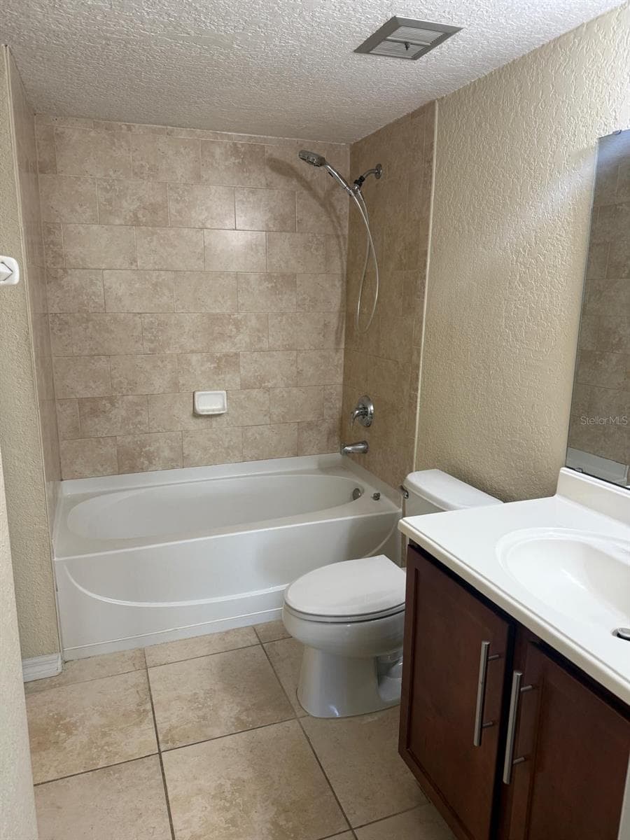 Condominium at 1928 CONWAY RD #14, ORLANDO, photo 15 of 27