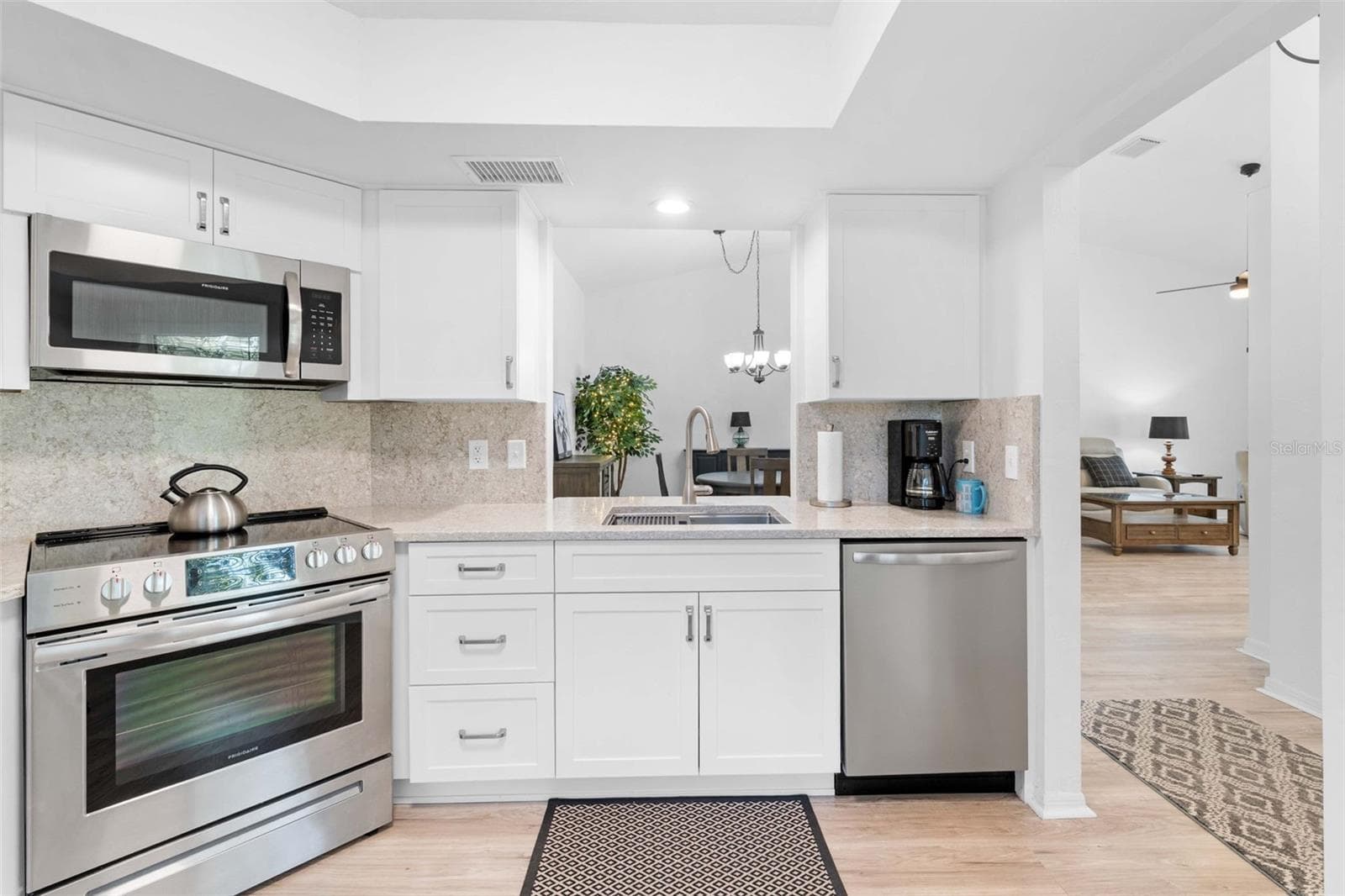 Single Family Residence at 3571 N TIMOTHY TER, BEVERLY HILLS, photo 16 of 36