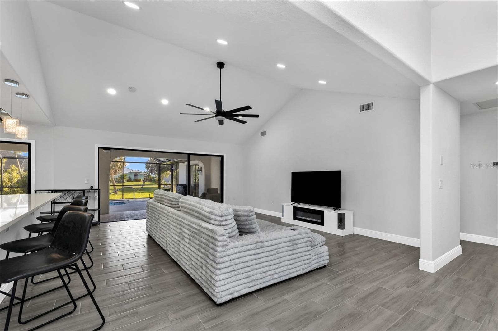 Living room - 4148 DRIVER LN, PORT CHARLOTTE