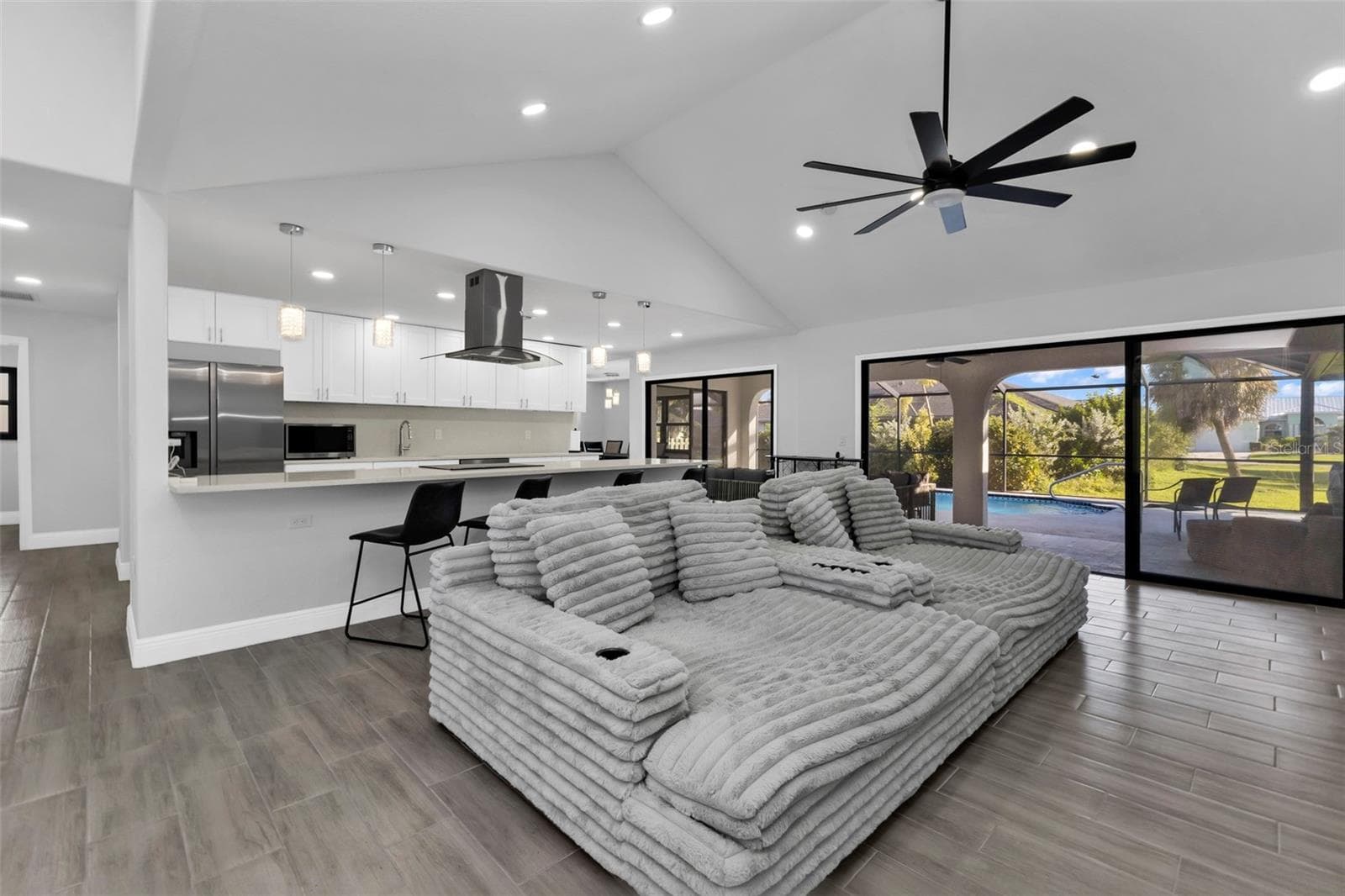 Living room - 4148 DRIVER LN, PORT CHARLOTTE