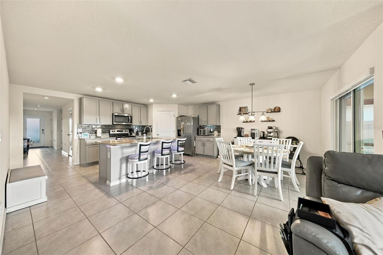Kitchen/dining room - 16739 SUNBURST LAKE ST, WIMAUMA