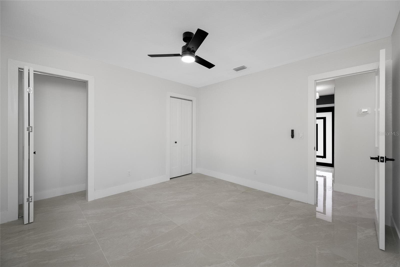Single Family Residence at 4707 W PAUL AVE, TAMPA, photo 11 of 30