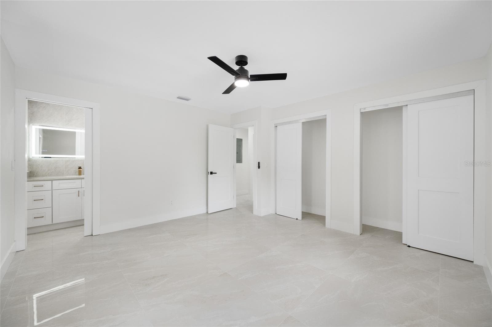 Single Family Residence at 4707 W PAUL AVE, TAMPA, photo 16 of 30