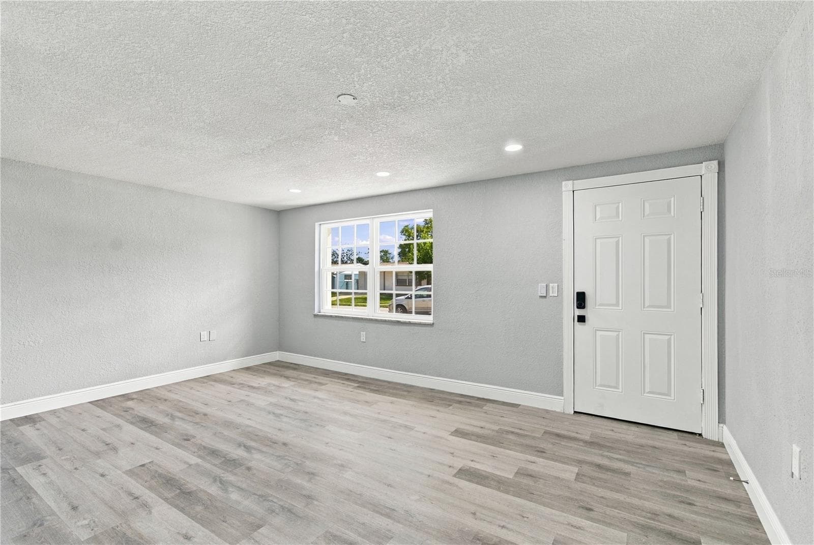 Single Family Residence at 4601 EASTWOOD LN, HOLIDAY, photo 10 of 63