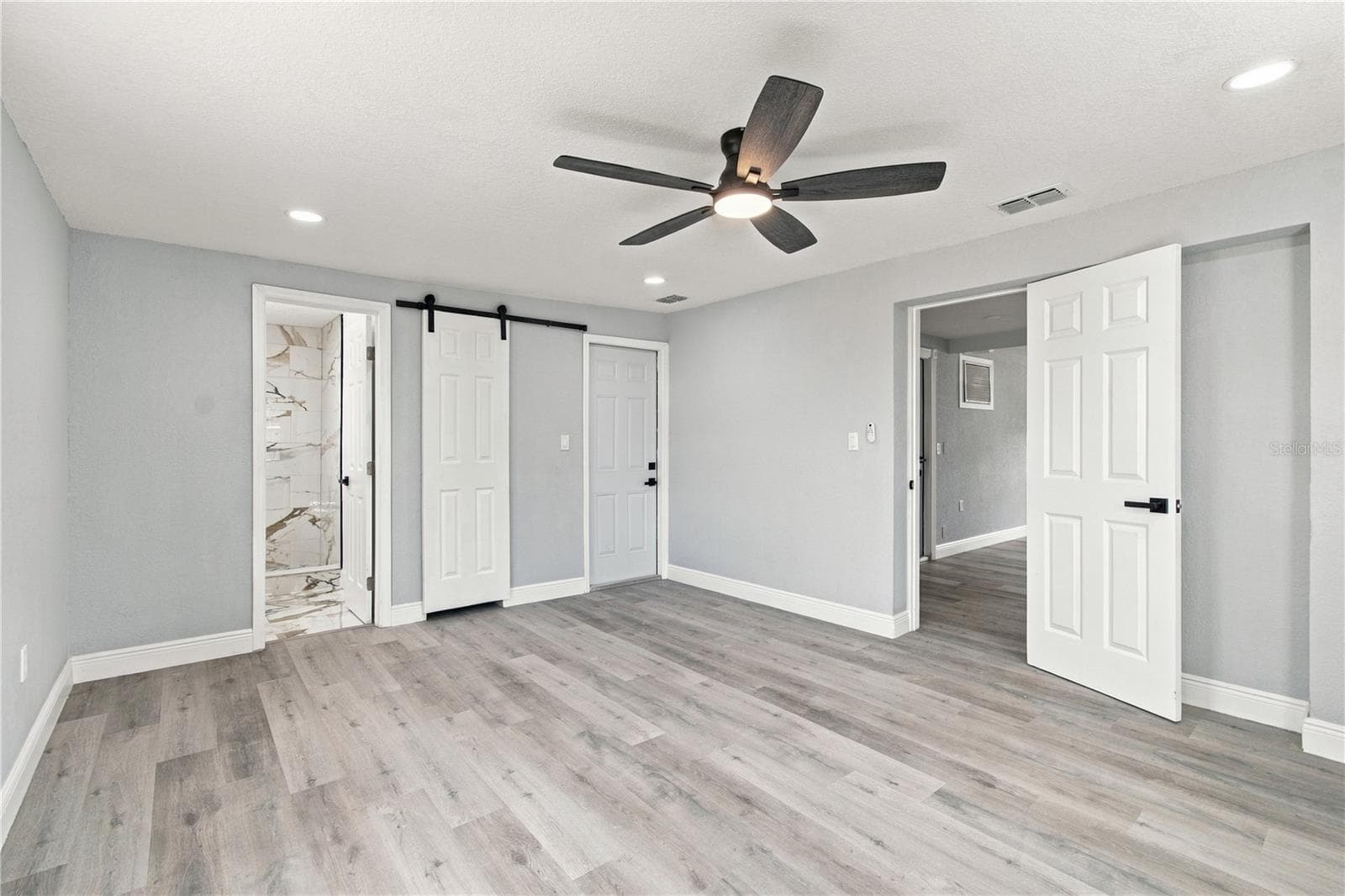 Single Family Residence at 4601 EASTWOOD LN, HOLIDAY, photo 20 of 63
