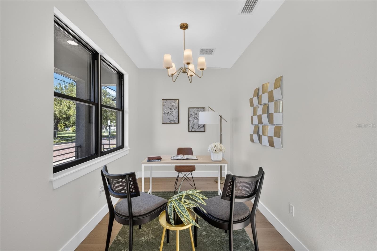 Entry / Office - 2601 N ALBANY AVE, TAMPA
