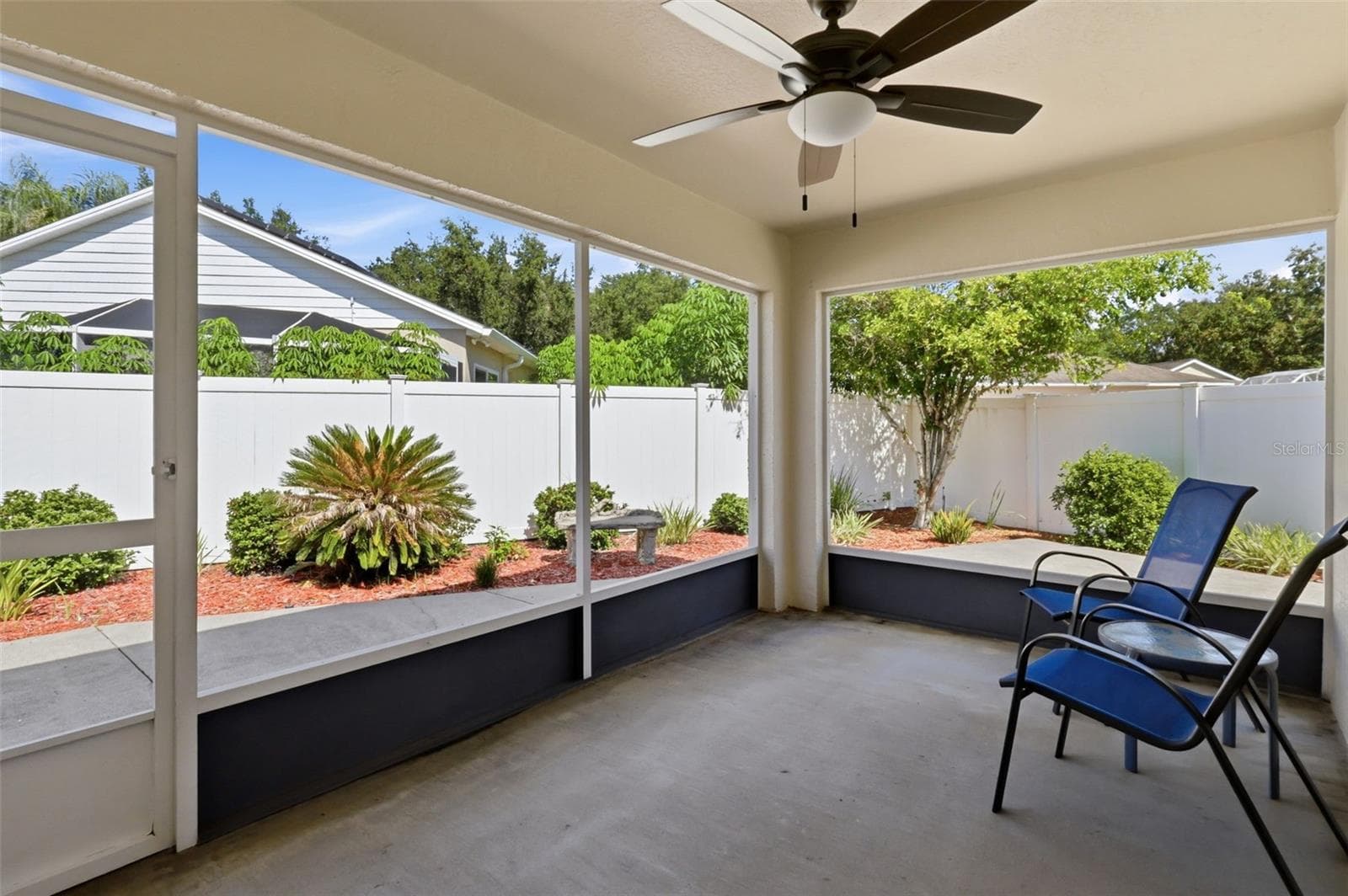 Screened-In Lanai - 2120 BRAXTON ST, CLERMONT