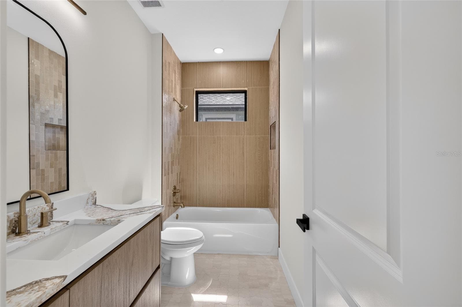 Guest Bathroom - 2601 N 1/2 ALBANY AVE, TAMPA