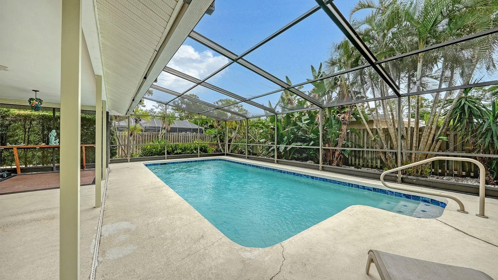 Caged SALT Pool - 2295 PINE VIEW CIR, SARASOTA