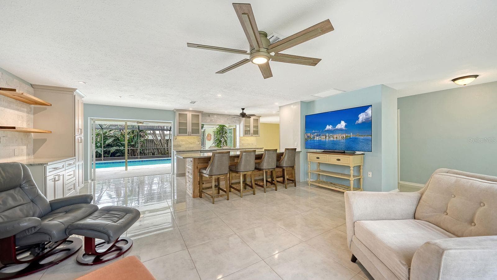 Living Room and Kitchen - 2295 PINE VIEW CIR, SARASOTA