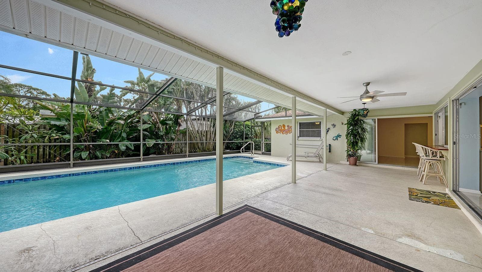 Very Spacious & Covered Lanai - 2295 PINE VIEW CIR, SARASOTA