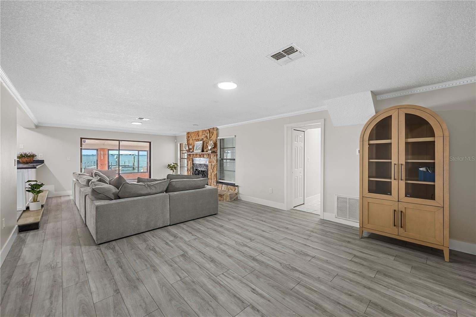 Living room - 4270 INDIAN RIVER DR, COCOA
