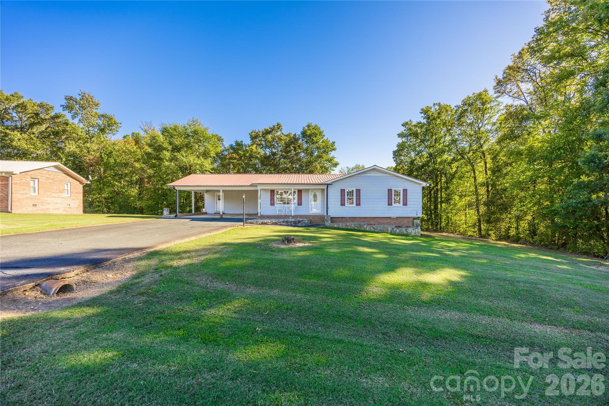 Front yard - 149 Seeley Drive, Denton