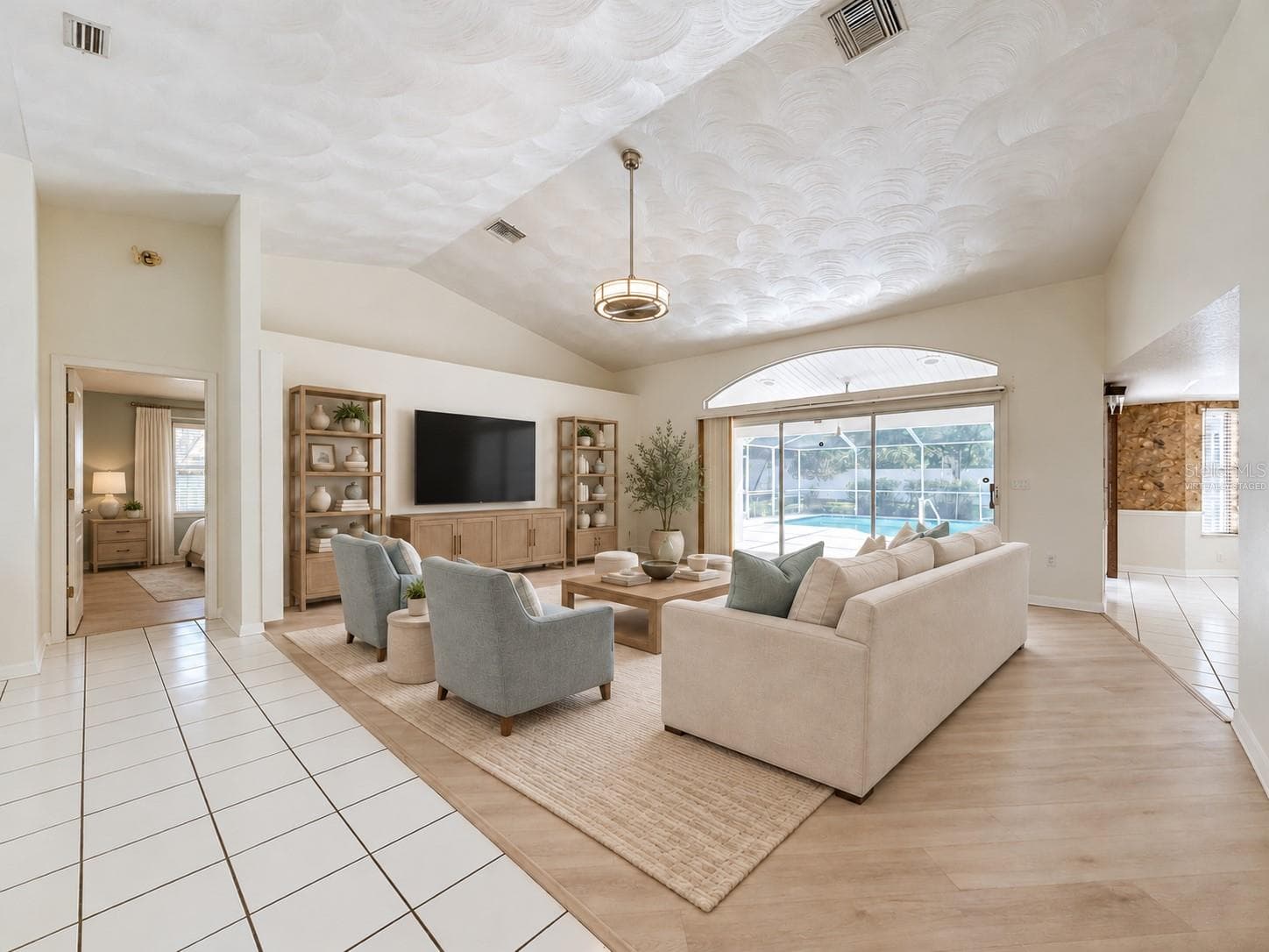 Welcome home to this HUGE great room with relaxing view. (virtually staged) - 10074 SLEEPY WILLOW CT, SPRING HILL