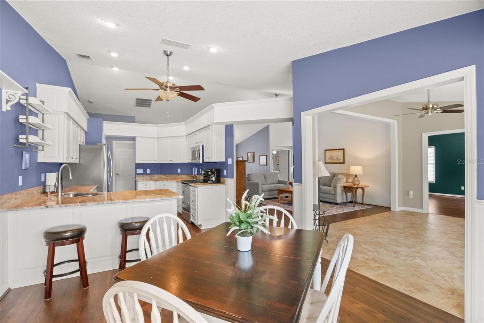 Single Family Residence at 4704 RIVER RIDGE DR, LEESBURG, photo 10 of 47