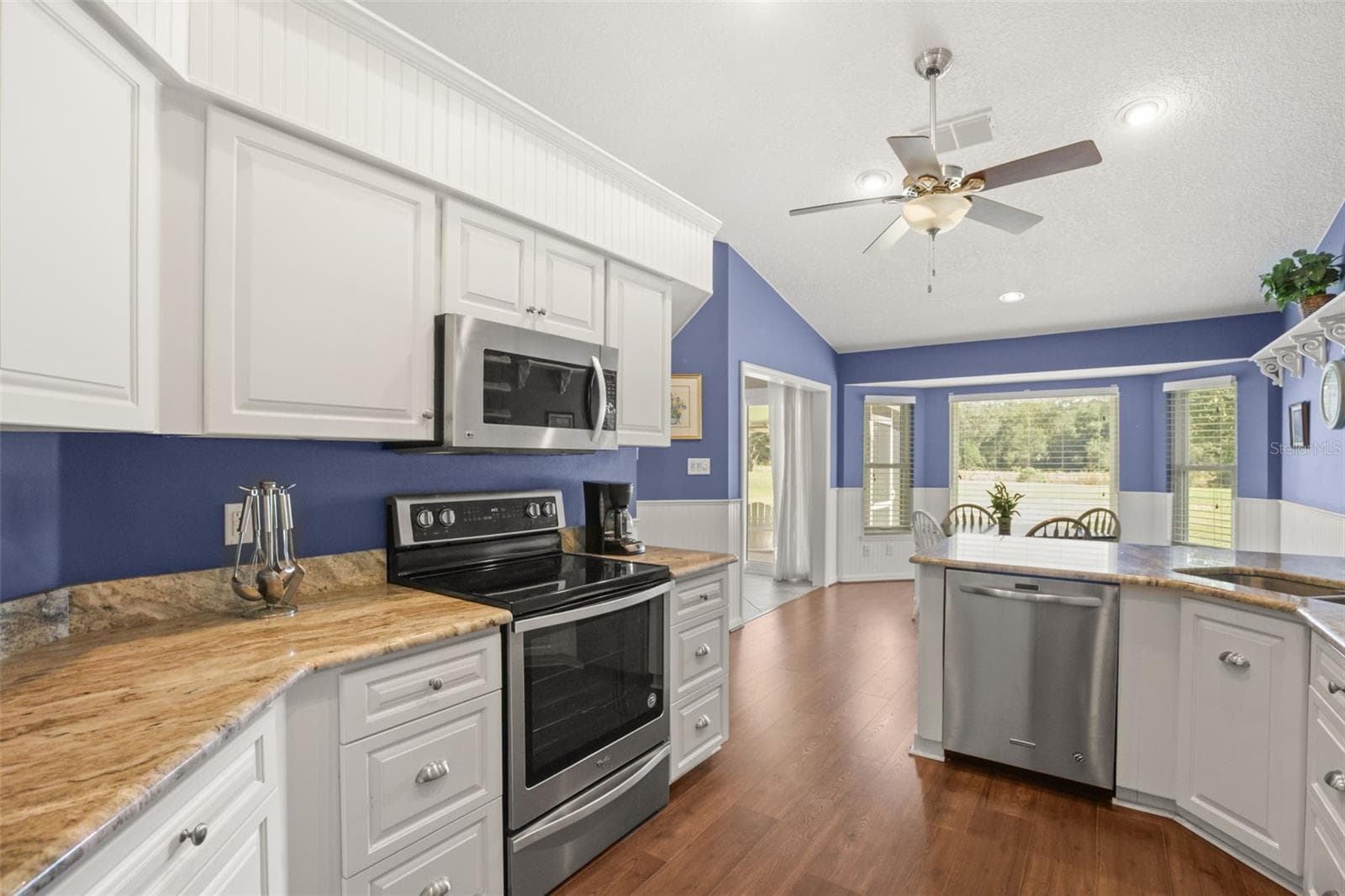 Single Family Residence at 4704 RIVER RIDGE DR, LEESBURG, photo 15 of 47