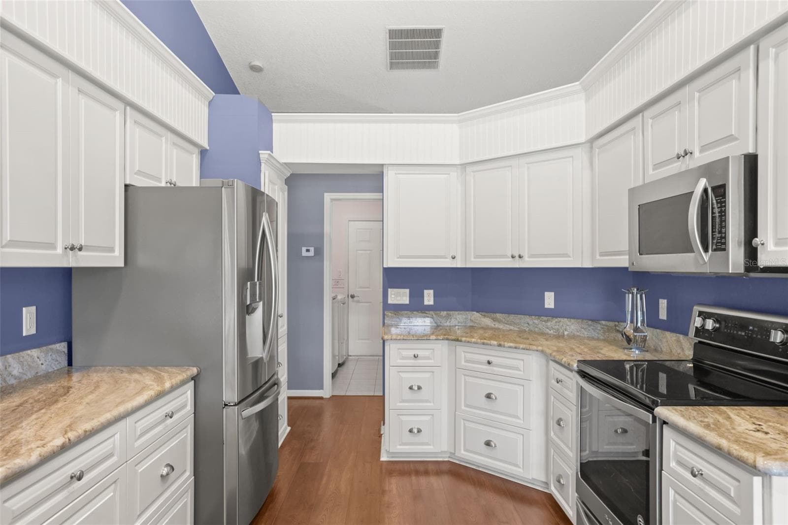Single Family Residence at 4704 RIVER RIDGE DR, LEESBURG, photo 17 of 47