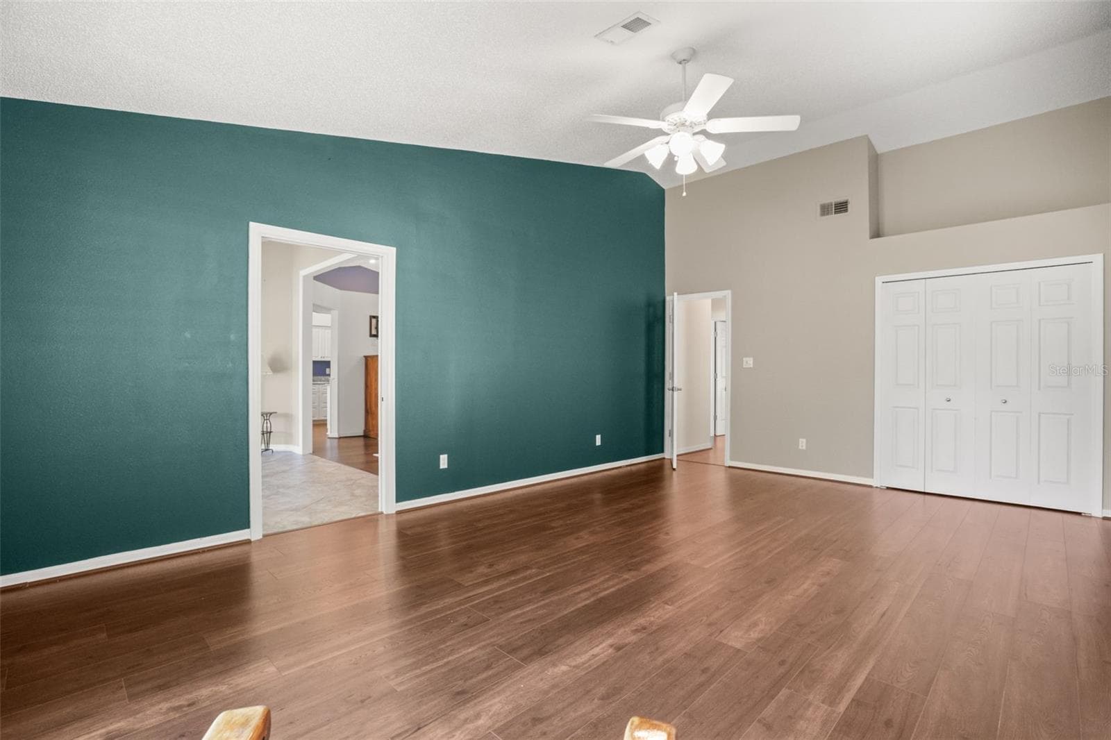 Third bedroom/ office-bedroom... you pick! - 4704 RIVER RIDGE DR, LEESBURG