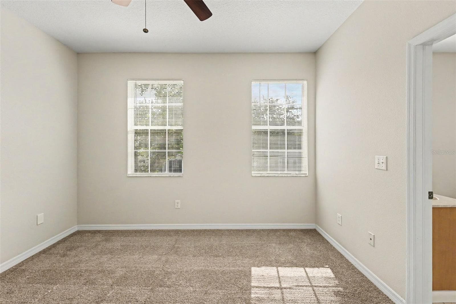 Townhouse at 11504 FOUNTAINHEAD DR, TAMPA, photo 8 of 15