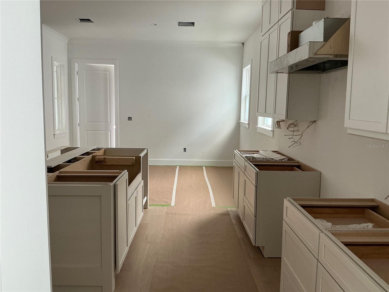 LIVING ROOM KITCHEN COMBO - 485 11TH AVE N, ST PETERSBURG