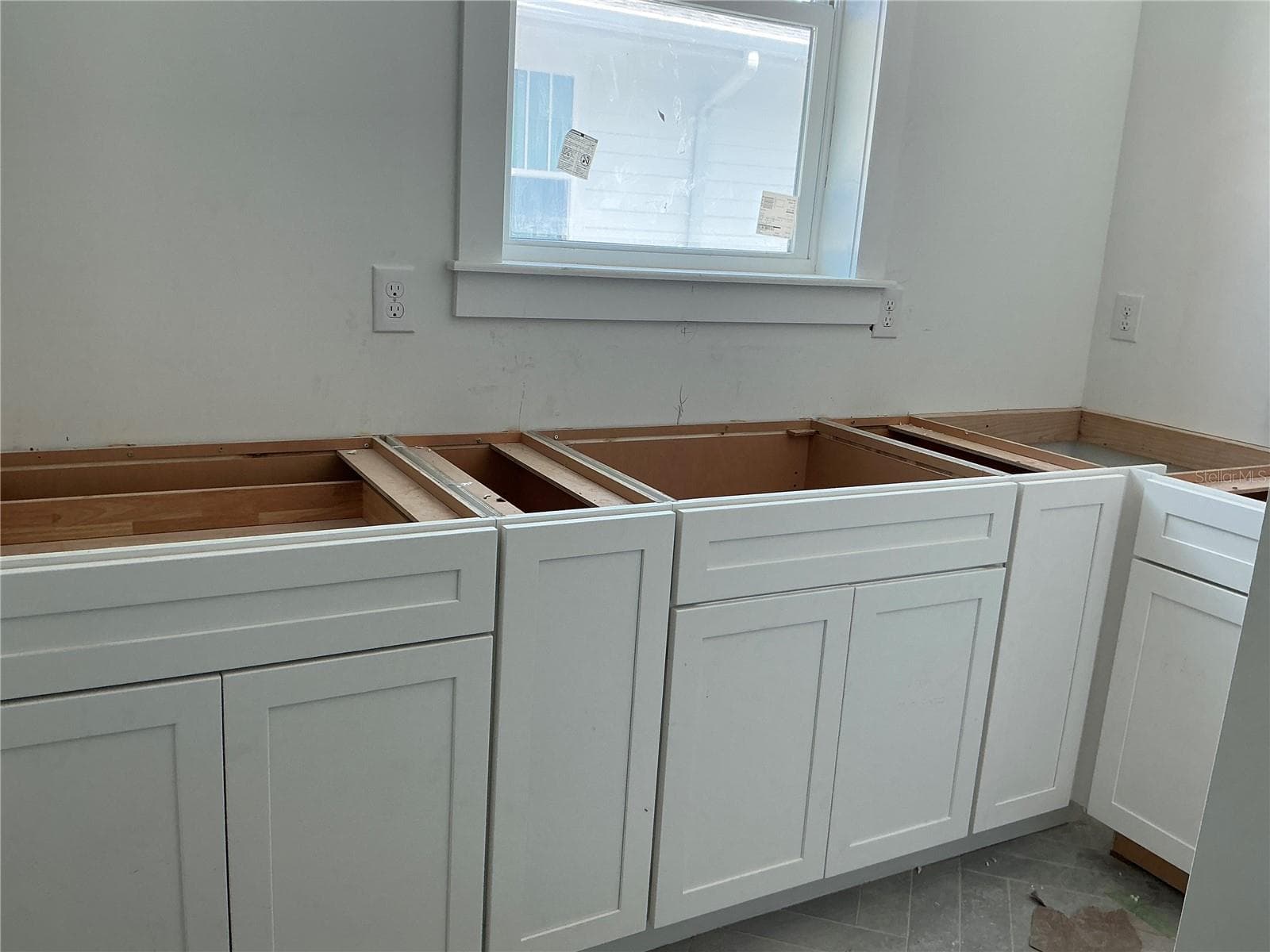UPSTAIRS LAUNDRY - 485 11TH AVE N, ST PETERSBURG