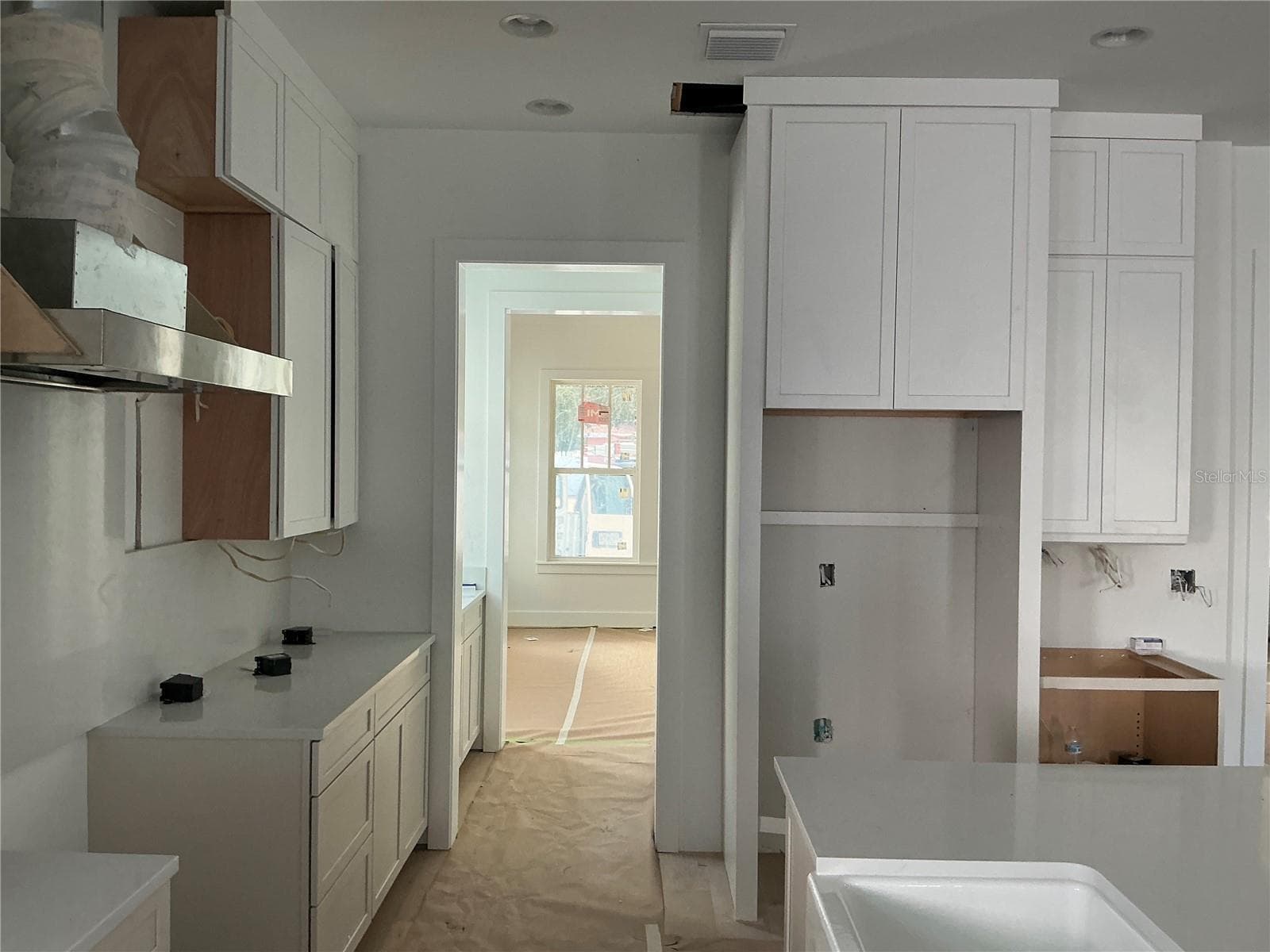 LIVING ROOM KITCHEN COMBO - 485 11TH AVE N, ST PETERSBURG