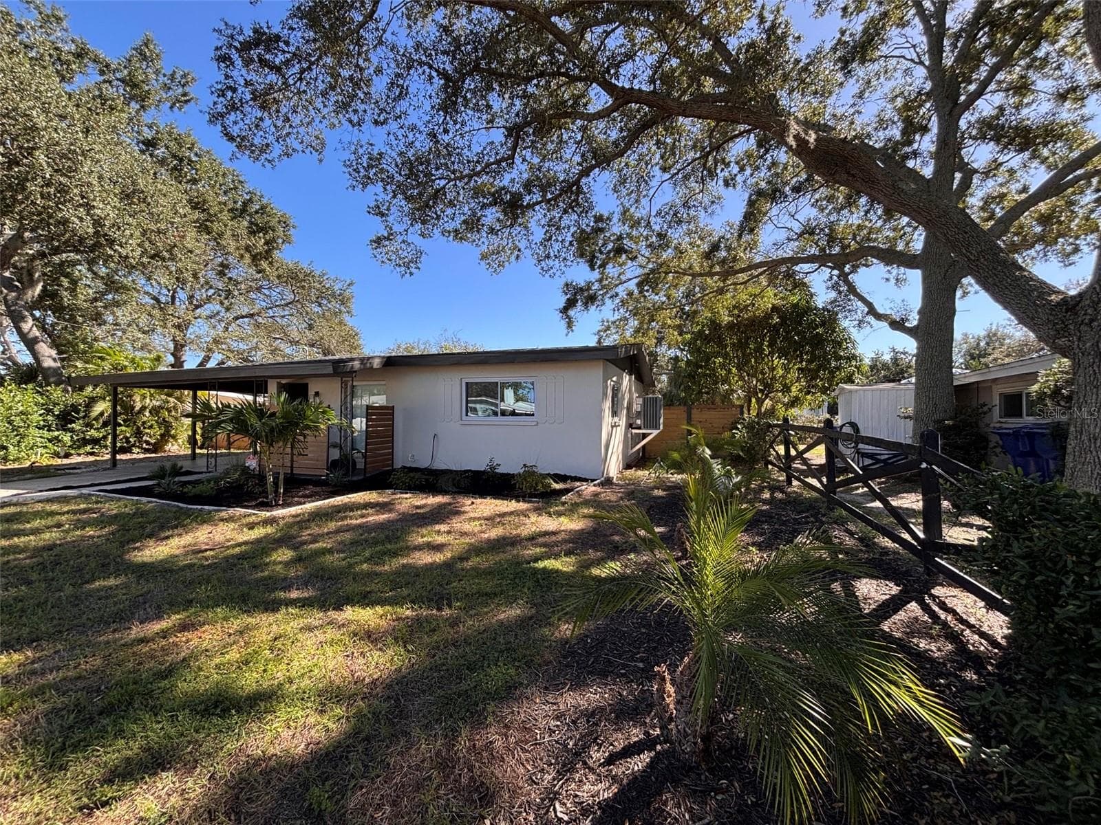 South End View - 405 MANOR BLVD, PALM HARBOR