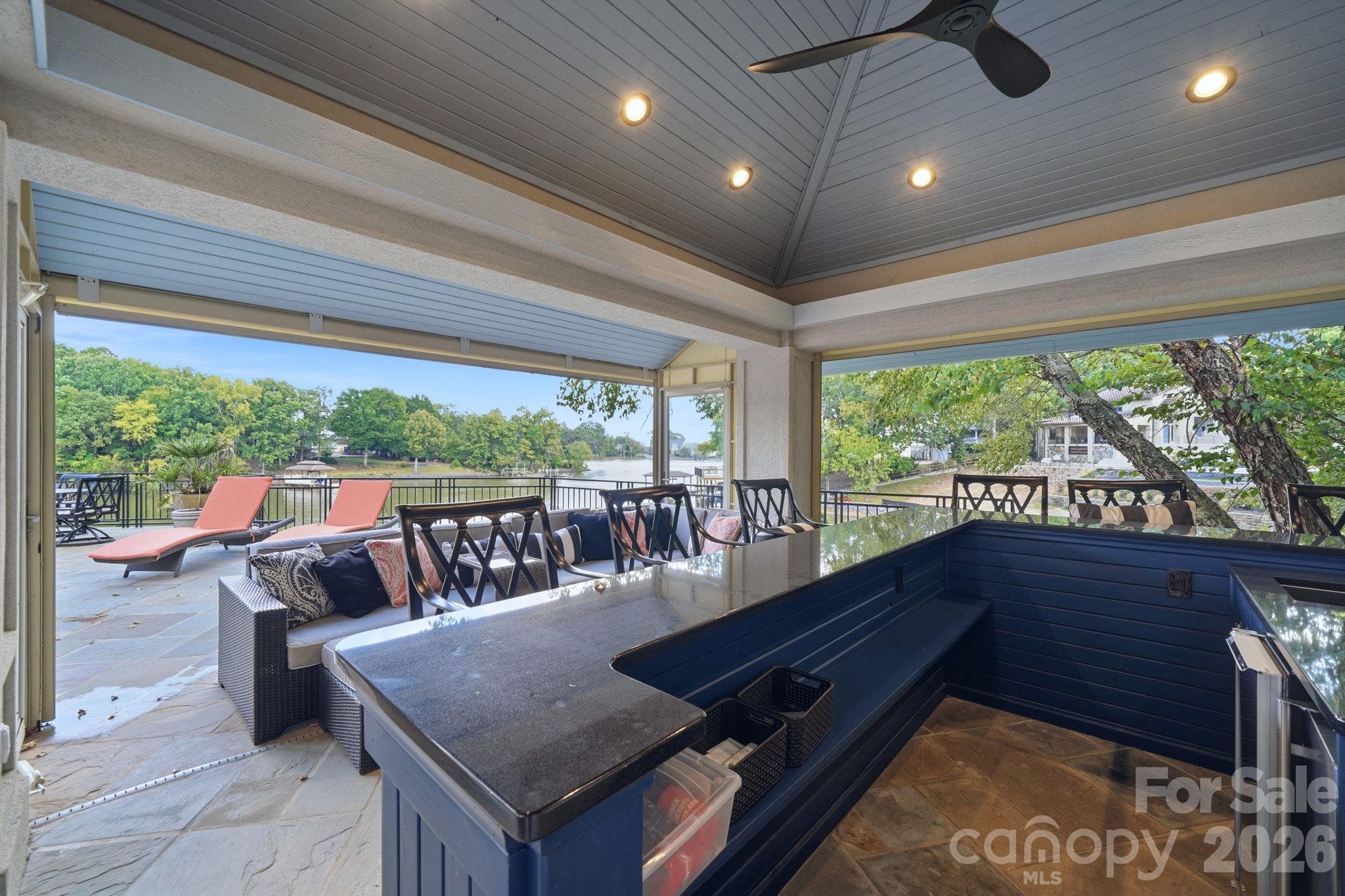 Single Family Residence at 47 Hamiltons Ferry Road, Lake Wylie, photo 38 of 47