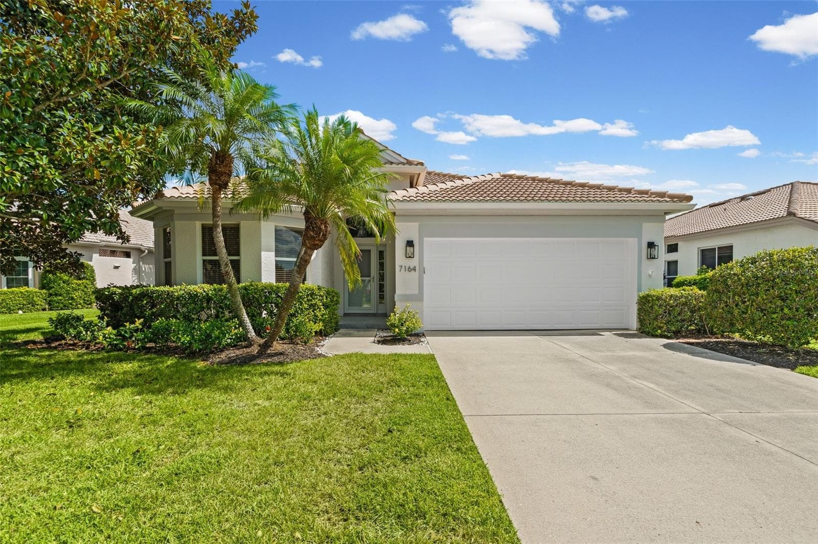 Single Family Residence at 7164 DREWRYS BLF, BRADENTON, photo 2 of 53